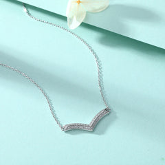 S925 Silver V Letter Necklace
