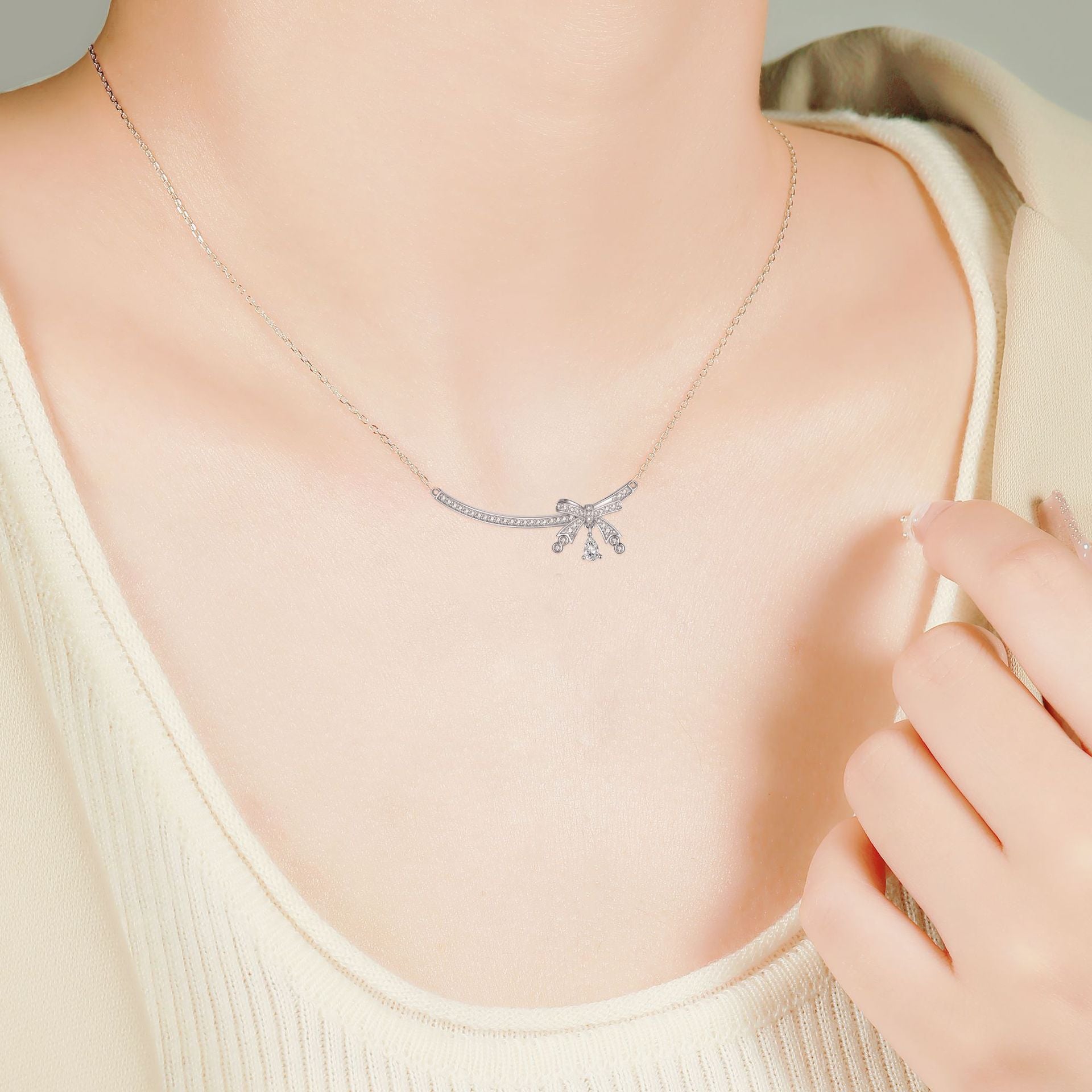 S925 Silver Bow Teardrop Necklace