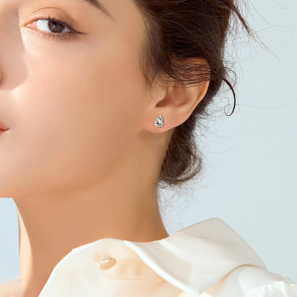 925 Silver Pear Zirconia Studs